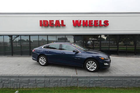 2021 Chevrolet Malibu for sale at Ideal Wheels in Sioux City IA