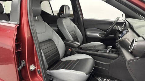 2022 Nissan Kicks SR