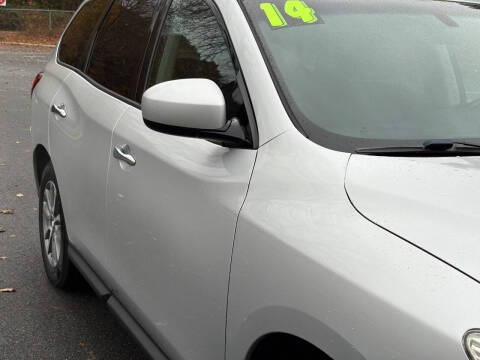 2014 Nissan Pathfinder S