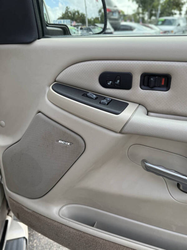 2005 Cadillac Escalade