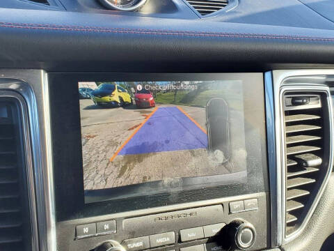 2017 Porsche Macan S