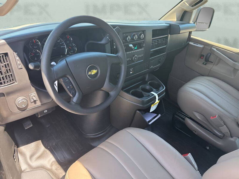 2026 Chevrolet Express 2500