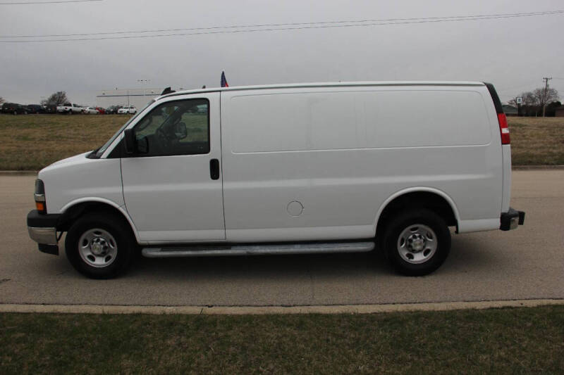 2022 Chevrolet Express 2500