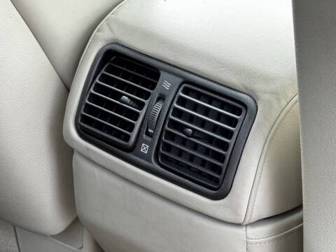 2005 Lexus LS 430