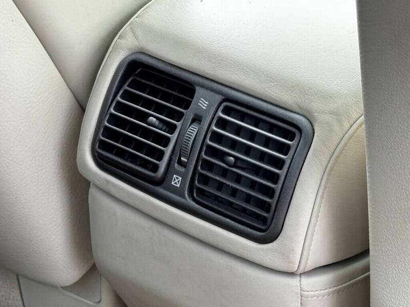 2005 Lexus LS 430