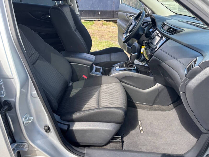 2017 Nissan Rogue S