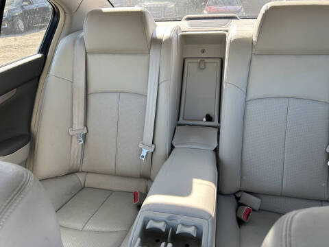 2015 Infiniti Q40