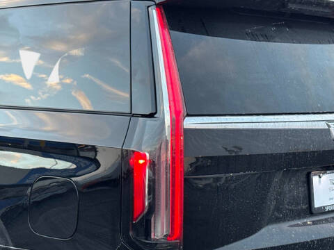 2024 Cadillac Escalade Luxury