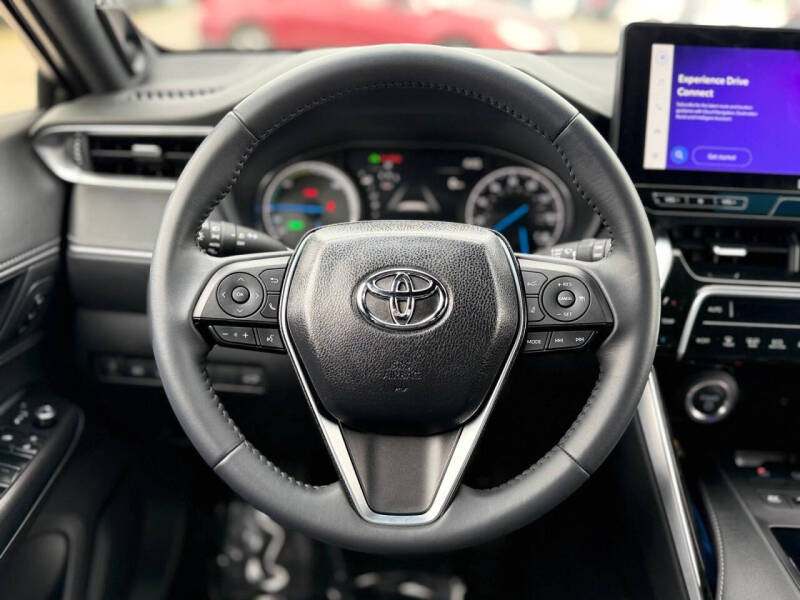 2024 Toyota Venza XLE