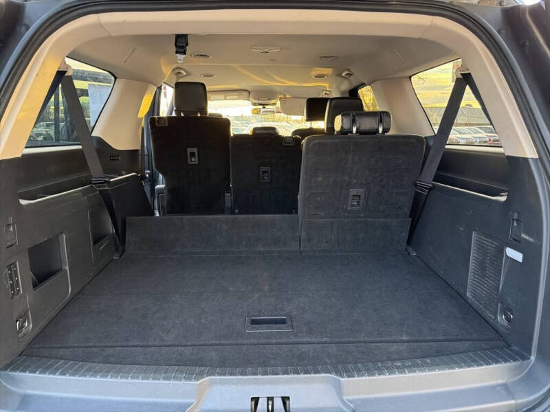 2023 Ford Expedition MAX XLT