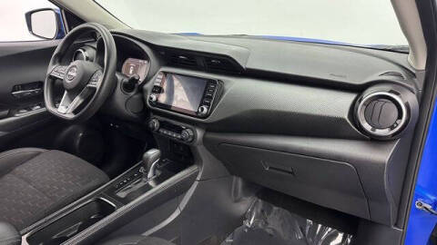 2022 Nissan Kicks SV