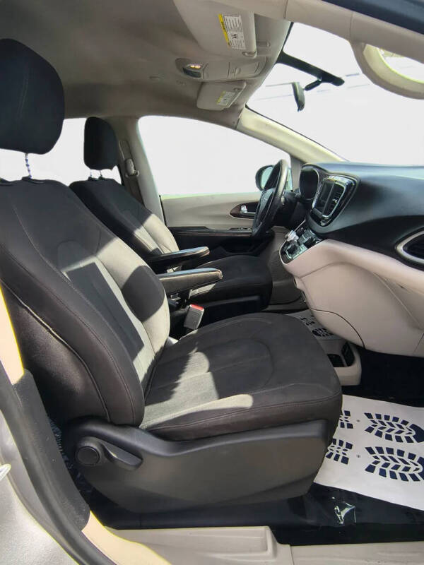 2019 Chrysler Pacifica LX