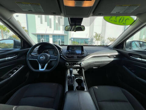 2023 Nissan Altima 2.5 SV