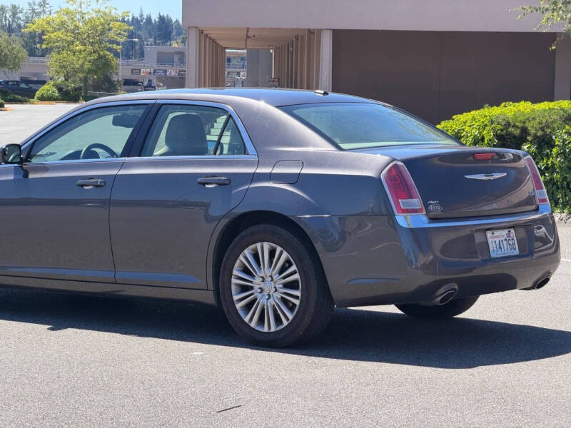 2013 Chrysler 300