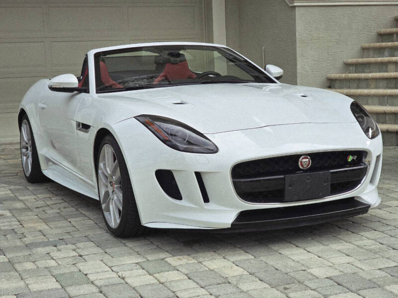 2016 Jaguar F-TYPE R