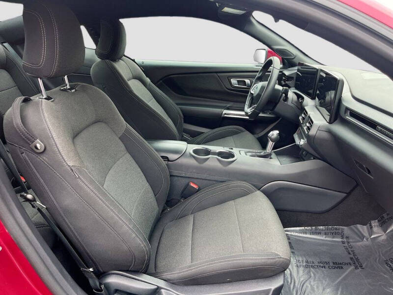 2025 Ford Mustang EcoBoost