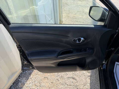 2018 Nissan Versa SV