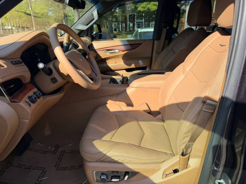 2017 Cadillac Escalade Platinum