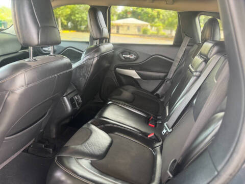 2018 Jeep Cherokee Latitude Plus