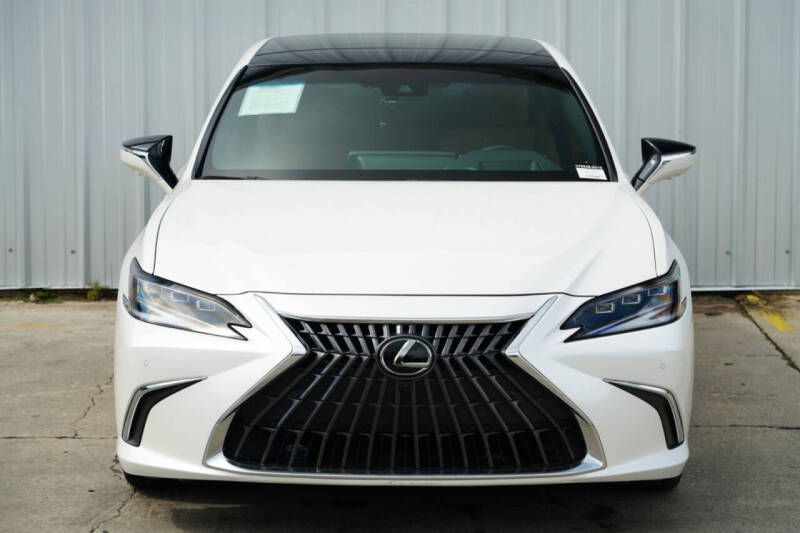 2024 Lexus ES 350 Ultra Luxury