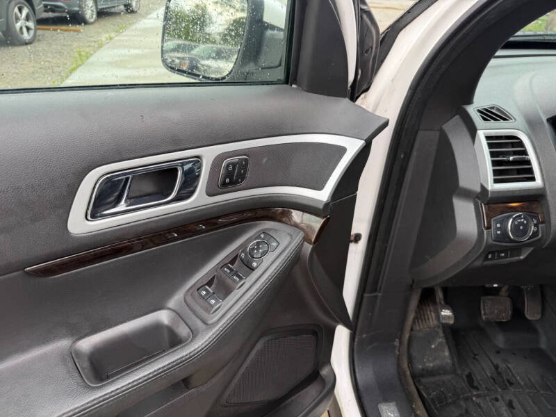 2011 Ford Explorer Limited