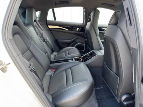 2021 Porsche Panamera 4S E-Hybrid