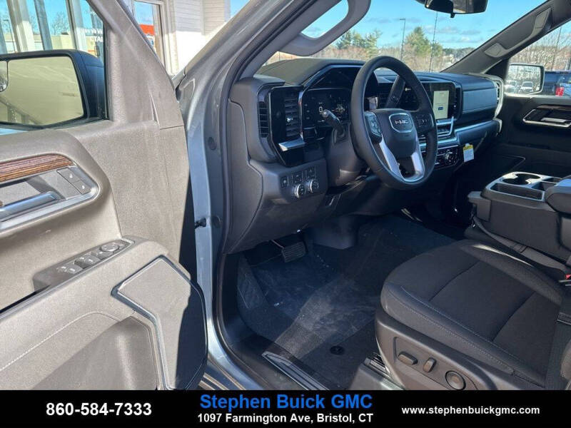 2026 GMC Sierra 1500 Elevation Standard