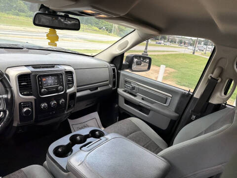 2015 RAM 1500 SLT