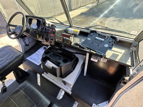 2016 Freightliner MT45 Chassis