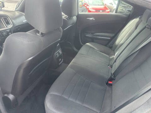 2014 Dodge Charger SXT