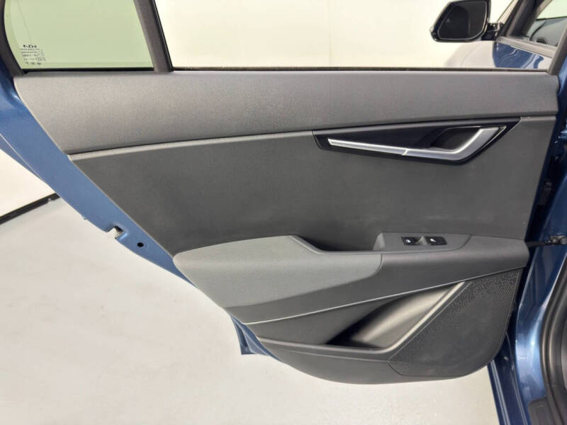 2023 Kia Niro EV Wind