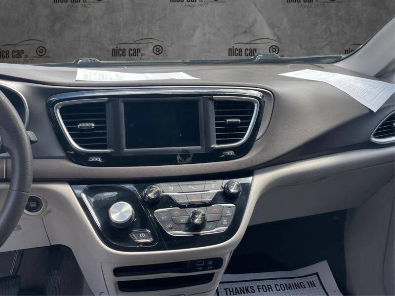 2019 Chrysler Pacifica LX