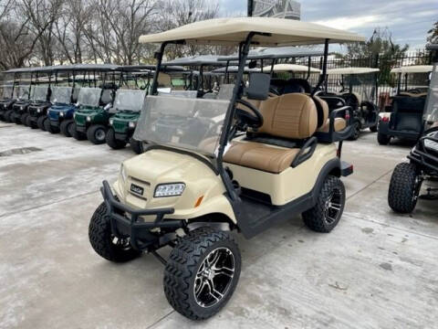 Club Car Onward Lifted 4 passenger Image