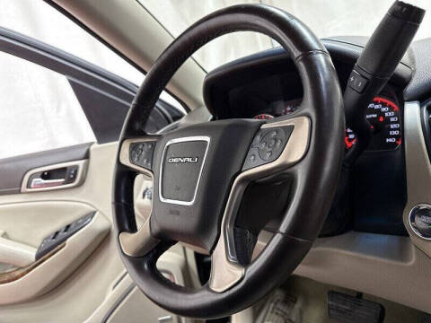 2016 GMC Yukon Denali