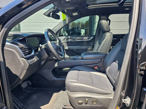 2024 GMC Acadia Elevation
