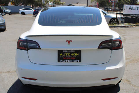 2020 Tesla Model 3 Performance