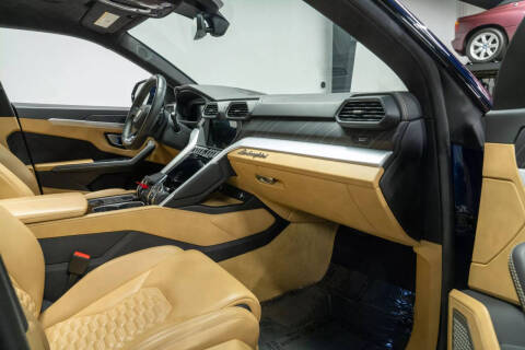 2019 Lamborghini Urus