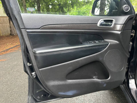 2018 Jeep Grand Cherokee Laredo E