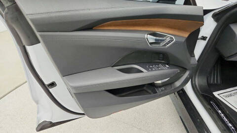 2024 Audi e-tron GT quattro Prestige