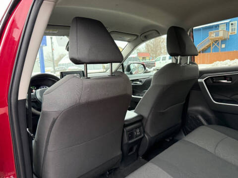 2022 Toyota RAV4 XLE