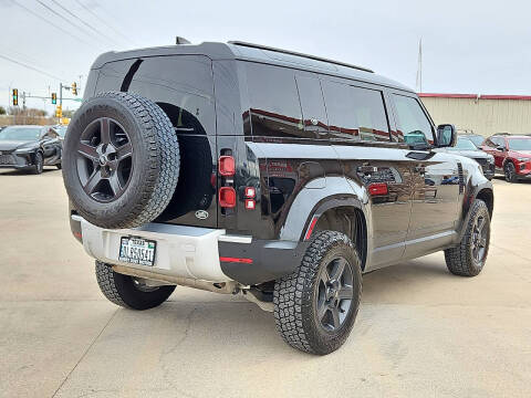 2023 Land Rover Defender 110 Standard