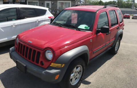 2005 Jeep Liberty for sale at RACEN AUTO SALES LLC in Buckhannon WV