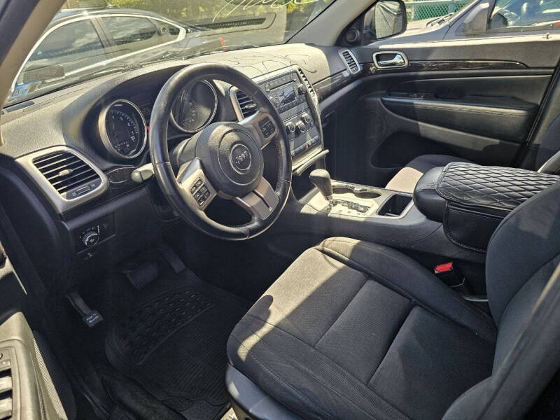 2012 Jeep Grand Cherokee Laredo