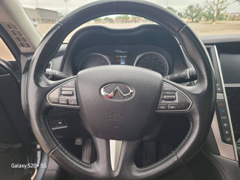 2015 Infiniti Q50 Premium