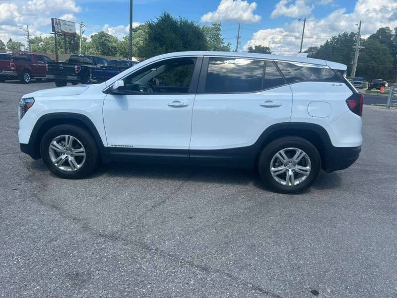 2024 GMC Terrain SLE