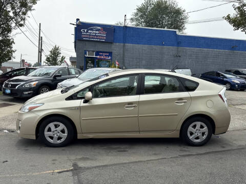 2010 Toyota Prius III