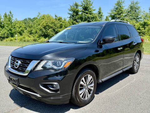 2019 Nissan Pathfinder SV
