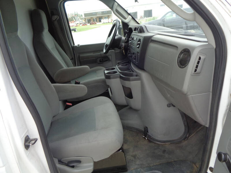 2012 Ford E-Series