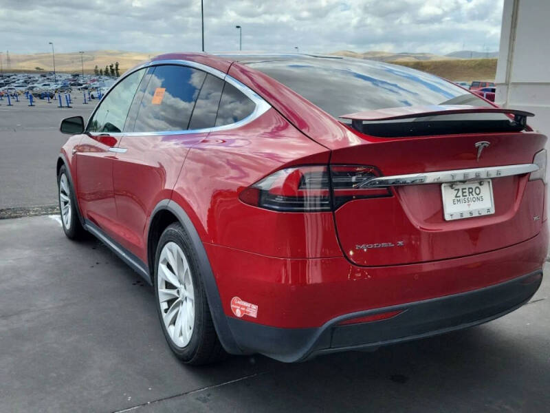 2016 Tesla Model X 75D