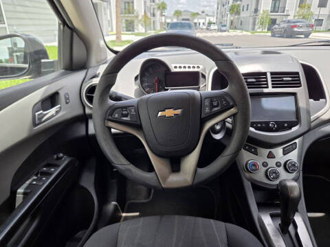 2016 Chevrolet Sonic LT Auto